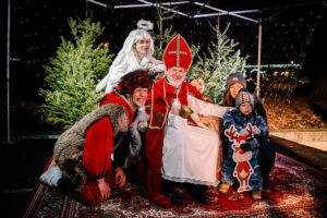 Fotenie s Mikulášom a jeho pomocníkmi, Bratislavské Vianoce 2023