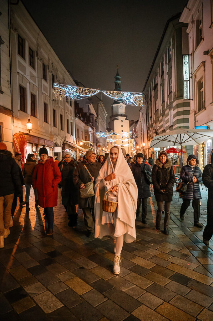 Rande s mestom, Noc bosoriek, Bratislavské Vianoce 2023