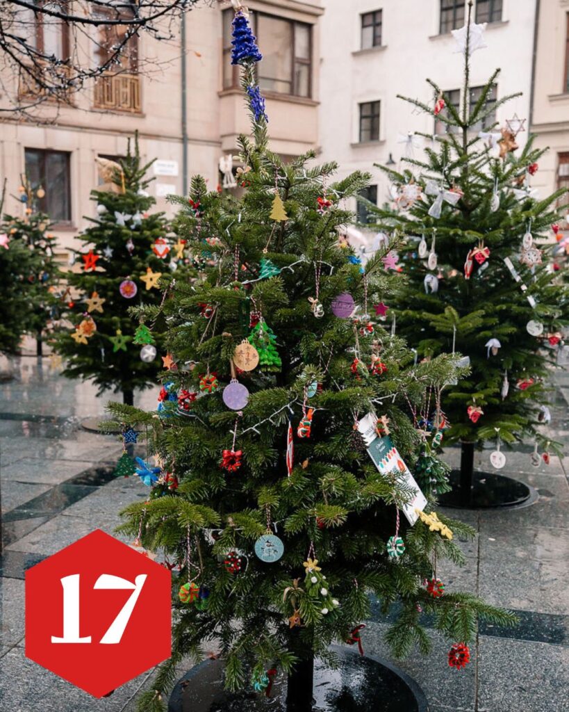 Vianočný les 2025 - stromček 17